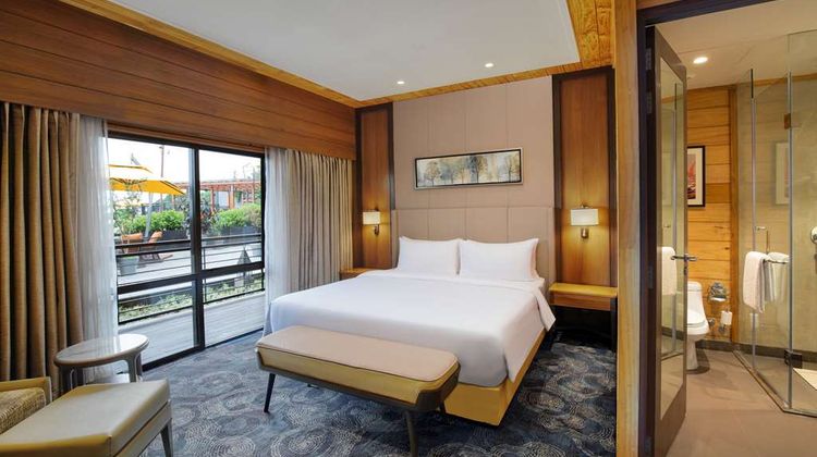 Radisson Blu Resort Dharamshala Suite