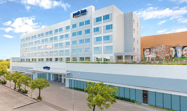 Park Inn by Radisson Bacolod Exterior