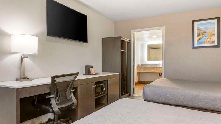 Quality Inn Show Low Room