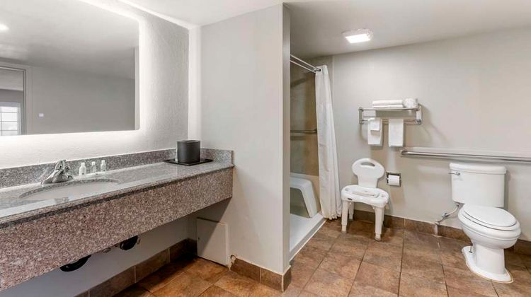 Quality Inn Show Low Room
