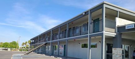 SureStay Hotel by BW Chowchilla Yosemite Exterior
