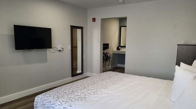 SureStay Hotel by BW Chowchilla Yosemite Room