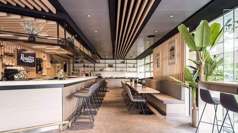<b>Executive Residency by BW Amsterdam Apt Lobby</b>. Images powered by <a href="https://iceportal.shijigroup.com/" title="IcePortal" target="_blank">IcePortal</a>.