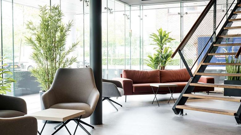 <b>Executive Residency by BW Amsterdam Apt Lobby</b>. Images powered by <a href="https://iceportal.shijigroup.com/" title="IcePortal" target="_blank">IcePortal</a>.