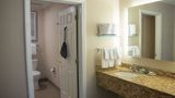 Hawthorn Suites by Wyndham Erie Room