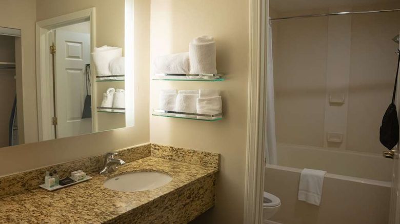 <b>Hawthorn Suites by Wyndham Erie Room</b>. Images powered by <a href="https://iceportal.shijigroup.com/" title="IcePortal" target="_blank">IcePortal</a>.