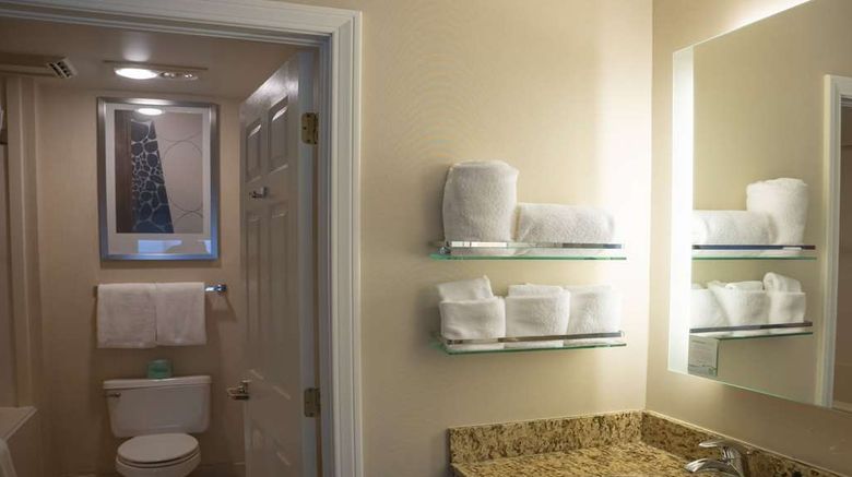 <b>Hawthorn Suites by Wyndham Erie Room</b>. Images powered by <a href="https://iceportal.shijigroup.com/" title="IcePortal" target="_blank">IcePortal</a>.