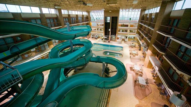 Medicine Hat Lodge Pool
