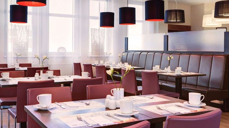 <b>IntercityHotel Berlin Ostbahnhof Restaurant</b>. Images powered by <a href="https://iceportal.shijigroup.com/" title="IcePortal" target="_blank">IcePortal</a>.