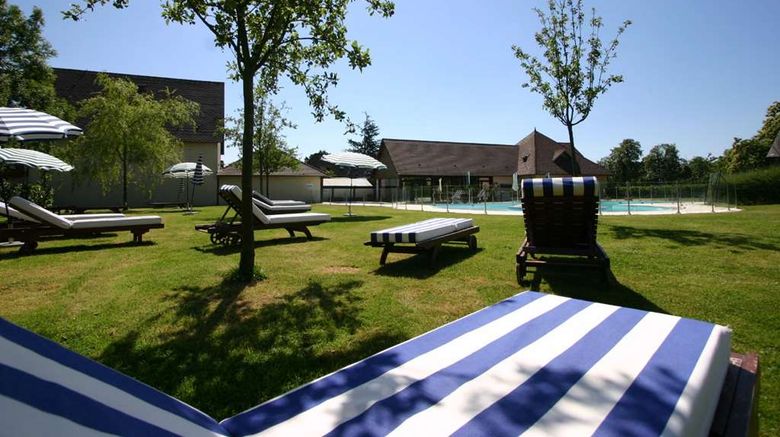 <b>Le Clos Saint Gatien Exterior</b>. Images powered by <a href="https://iceportal.shijigroup.com/" title="IcePortal" target="_blank">IcePortal</a>.