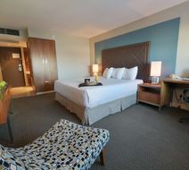 Hotel Universel Montreal Room
