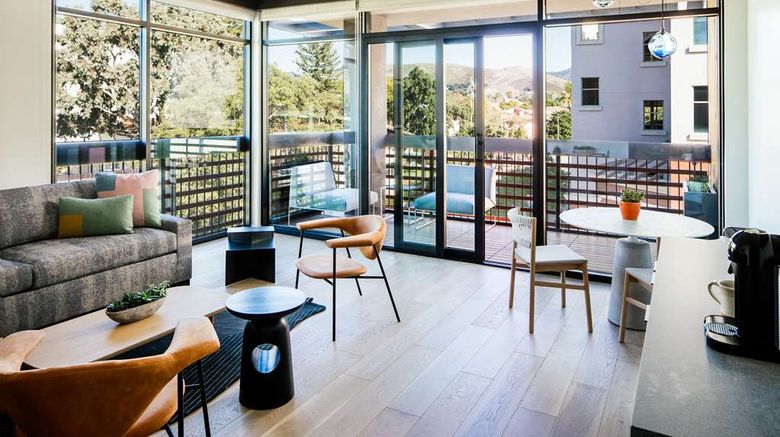 <b>Hotel San Luis Obispo Suite</b>. Images powered by <a href="https://iceportal.shijigroup.com/" title="IcePortal" target="_blank">IcePortal</a>.