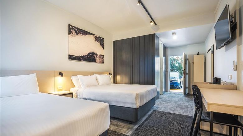 <b>Nightcap at Keysborough Hotel Room</b>. Images powered by <a href="https://iceportal.shijigroup.com/" title="IcePortal" target="_blank">IcePortal</a>.