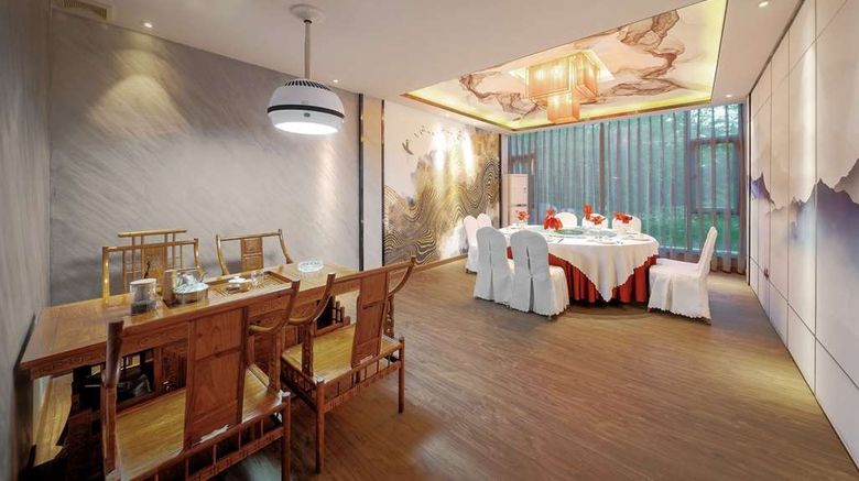 <b>Days Hotel by Wyndham Guangzhou Hantian Restaurant</b>. Images powered by <a href="https://iceportal.shijigroup.com/" title="IcePortal" target="_blank">IcePortal</a>.