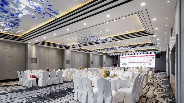 <b>Days Hotel by Wyndham Guangzhou Hantian Meeting</b>. Images powered by <a href="https://iceportal.shijigroup.com/" title="IcePortal" target="_blank">IcePortal</a>.