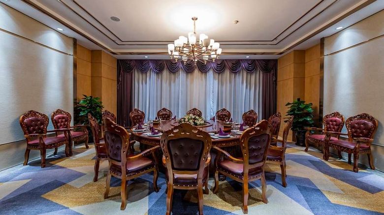 <b>Days Hotel by Wyndham Chongqing Keyuan Restaurant</b>. Images powered by <a href="https://iceportal.shijigroup.com/" title="IcePortal" target="_blank">IcePortal</a>.