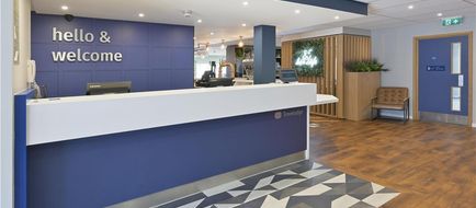 Travelodge Marlow Lobby