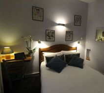 Hotel De Garlande Room