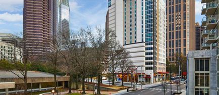 Hampton Inn & Suites Atlanta Midtown Exterior