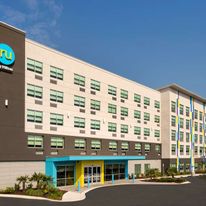 Tru Hilton Charleston Ashley Phosphate
