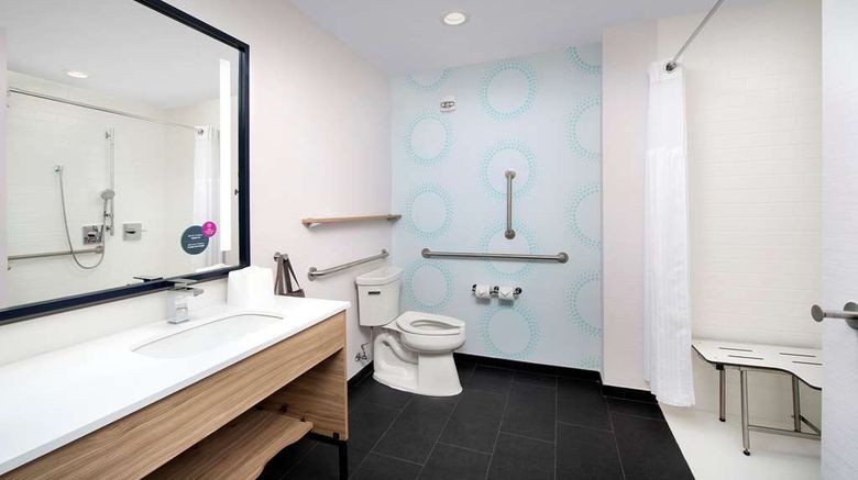 <b>Tru Hilton Charleston Ashley Phosphate Room</b>. Images powered by <a href="https://iceportal.shijigroup.com/" title="IcePortal" target="_blank">IcePortal</a>.