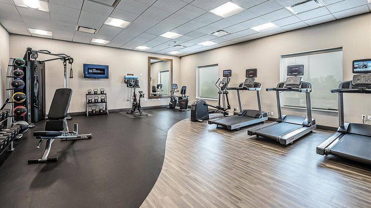 Hampton Inn & Suites Howell Health