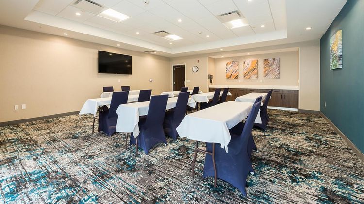 Hampton Inn & Suites Howell Meeting