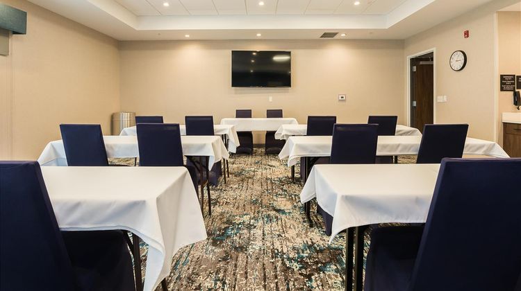 Hampton Inn & Suites Howell Meeting