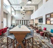 Hampton Inn & Suites Howell Lobby