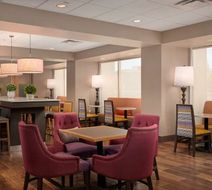 Hampton Inn Sherwood Portland Lobby