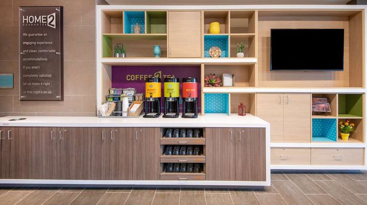Home2 Suites by Hilton Airport North Restaurant