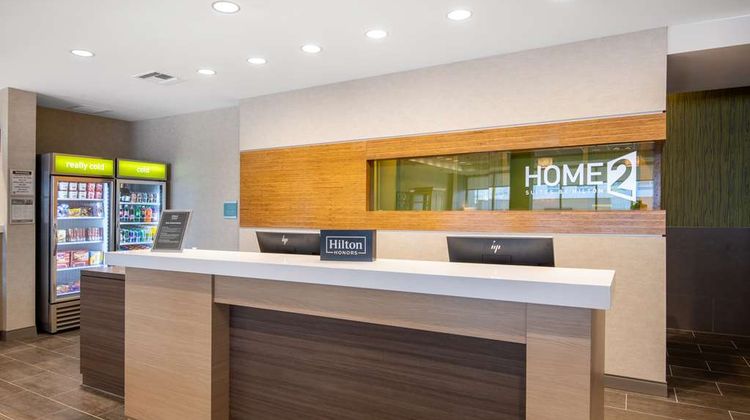 Home2 Suites by Hilton Airport North Lobby