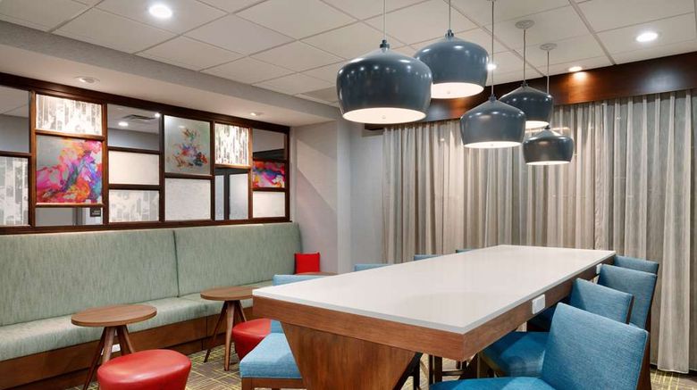 <b>Hampton Inn Draper Salt Lake City Lobby</b>. Images powered by <a href="https://iceportal.shijigroup.com/" title="IcePortal" target="_blank">IcePortal</a>.