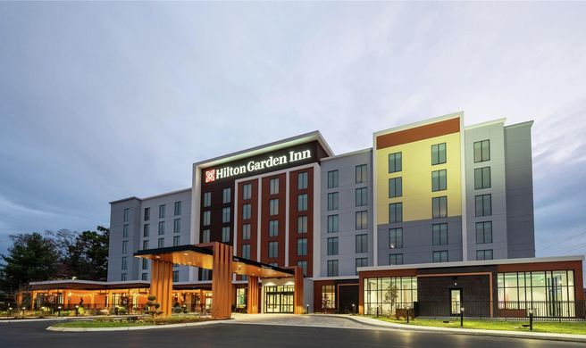 Hilton Garden Inn Knoxville Papermill Exterior