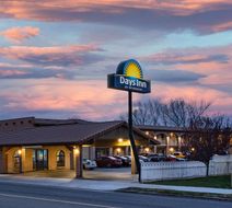 Days Inn by Wyndham Winnemucca Exterior