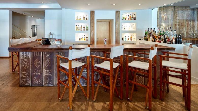 <b>NH Marina Portimao Resort Restaurant</b>. Images powered by <a href="https://iceportal.shijigroup.com/" title="IcePortal" target="_blank">IcePortal</a>.
