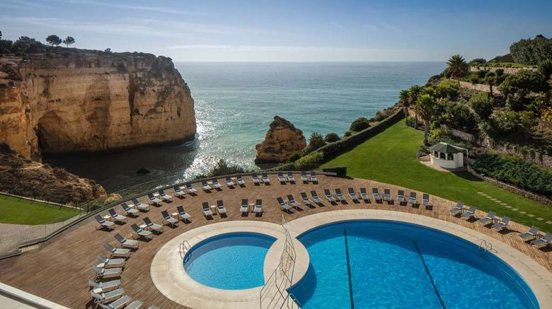 <b>Tivoli Carvoeiro Algarve Resort Pool</b>. Images powered by <a href="https://iceportal.shijigroup.com/" title="IcePortal" target="_blank">IcePortal</a>.