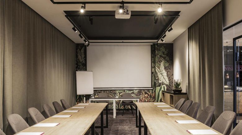 <b>Ibis Styles Krakow Santorini Meeting</b>. Images powered by <a href="https://iceportal.shijigroup.com/" title="IcePortal" target="_blank">IcePortal</a>.