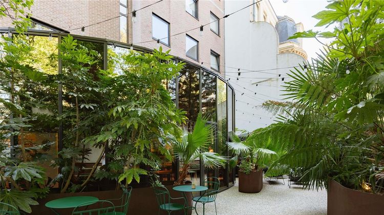 Ibis Brussels Centre Chatelain Exterior