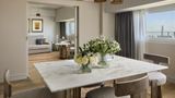 <b>Tivoli Oriente Suite</b>. Images powered by <a href="https://iceportal.shijigroup.com/" title="IcePortal" target="_blank">IcePortal</a>.