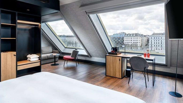 <b>Radisson Red Vienna Suite</b>. Images powered by <a href="https://iceportal.shijigroup.com/" title="IcePortal" target="_blank">IcePortal</a>.