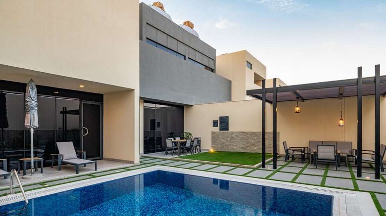 <b>Radisson Blu Riyadh Qurtuba Pool</b>. Images powered by <a href="https://iceportal.shijigroup.com/" title="IcePortal" target="_blank">IcePortal</a>.