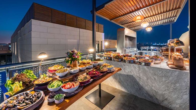 <b>Radisson Blu Riyadh Qurtuba Restaurant</b>. Images powered by <a href="https://iceportal.shijigroup.com/" title="IcePortal" target="_blank">IcePortal</a>.