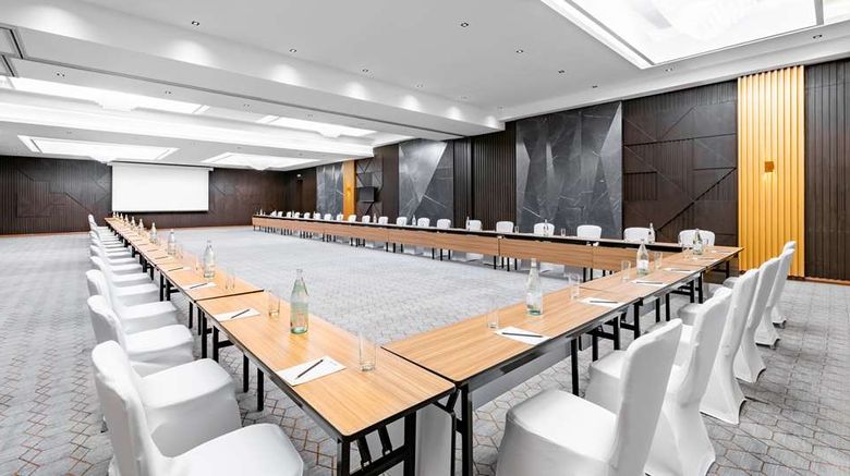 <b>Radisson Blu Riyadh Qurtuba Meeting</b>. Images powered by <a href="https://iceportal.shijigroup.com/" title="IcePortal" target="_blank">IcePortal</a>.