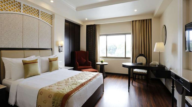 <b>La Place Sarovar Portico Lucknow Room</b>. Images powered by <a href="https://iceportal.shijigroup.com/" title="IcePortal" target="_blank">IcePortal</a>.