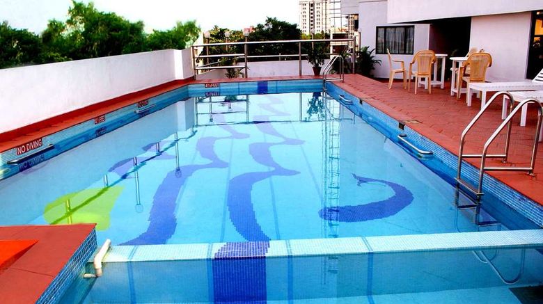 <b>Gokulam Park Inn Pool</b>. Images powered by <a href="https://iceportal.shijigroup.com/" title="IcePortal" target="_blank">IcePortal</a>.