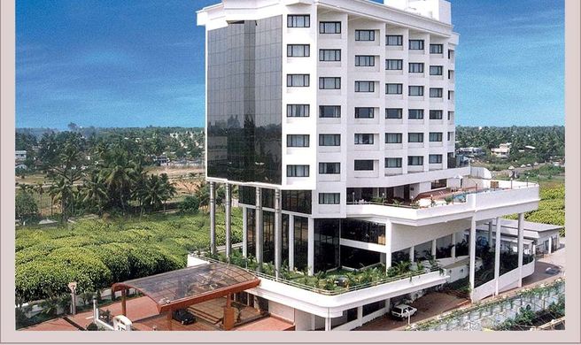 Gokulam Park Inn Exterior