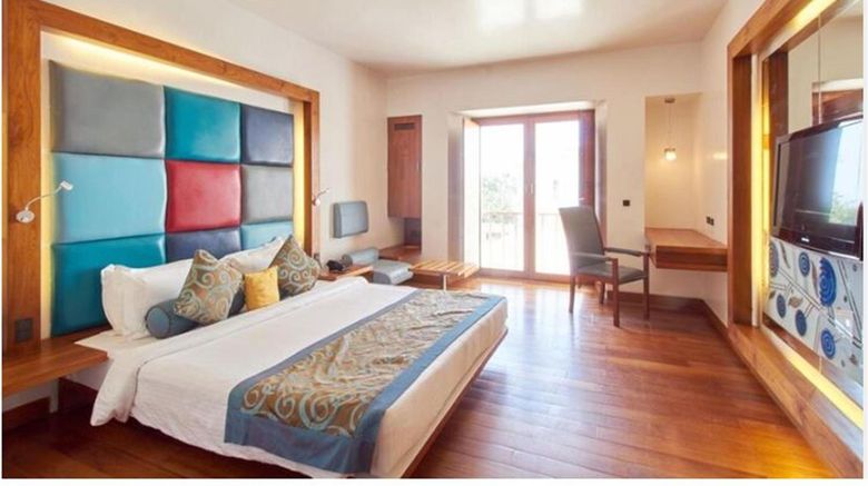 <b>The Promenade Hotel Room</b>. Images powered by <a href="https://iceportal.shijigroup.com/" title="IcePortal" target="_blank">IcePortal</a>.