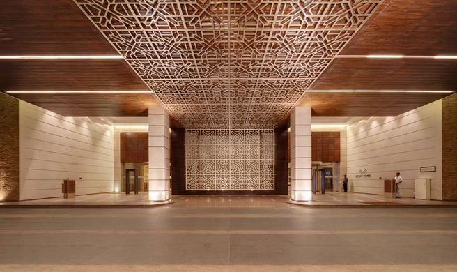 Balaji Sarovar Premiere Exterior