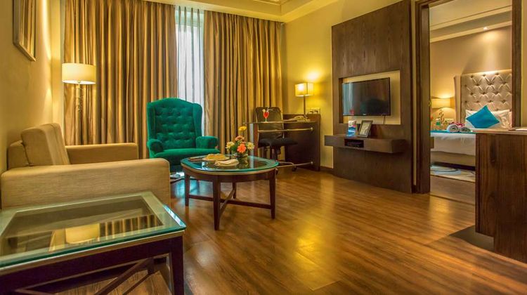 Sarovar Portico Jalandhar Suite